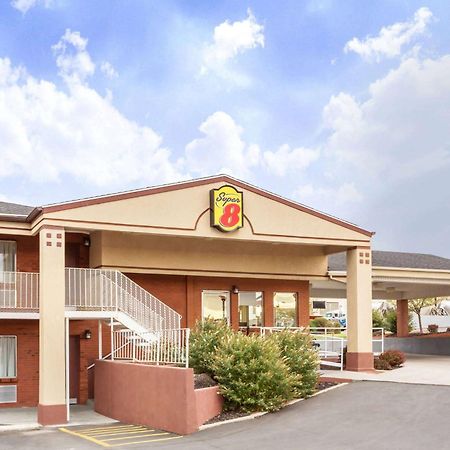 Super 8 By Wyndham Salina/Scenic Hills Area Hotel Ngoại thất bức ảnh